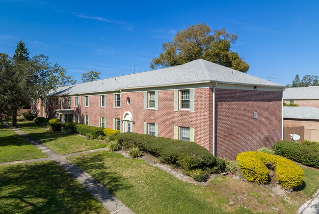 Photo - Lake Howell Arms