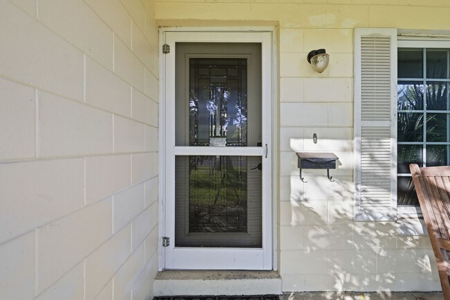Photo - Charming 3 Bedroom Home in Mount Dora – Available Now!