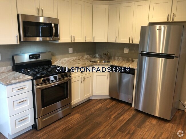 Building Photo - 22 Mansfield St Unit 2 Rental