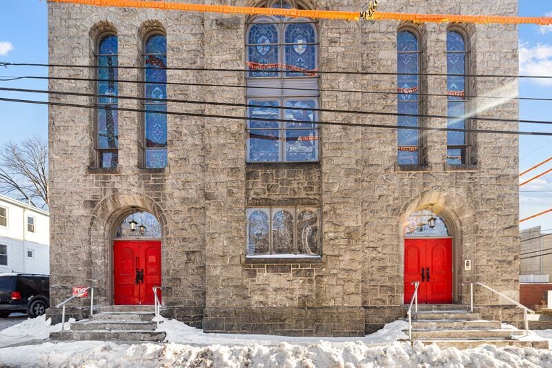 Photo - 401 Martin St