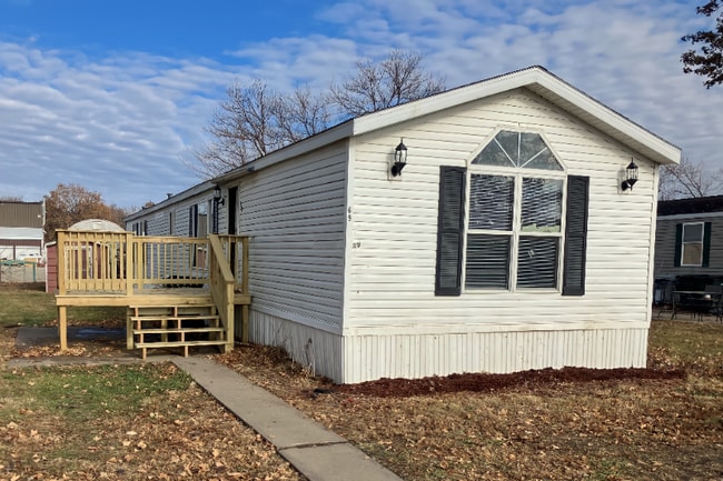 Photo - 69 Village Ct