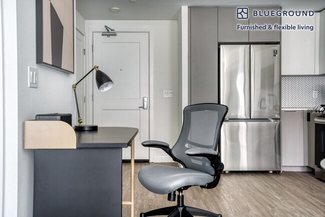 Photo - 4310 Hubbard St Unidad FL2-ID1028