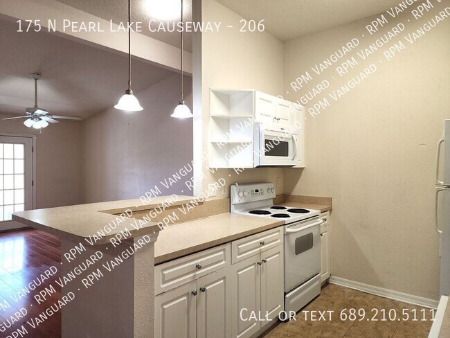 Photo - 175 N Pearl Lake Causeway