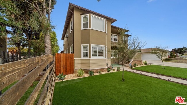 6311 S La Tijera Blvd