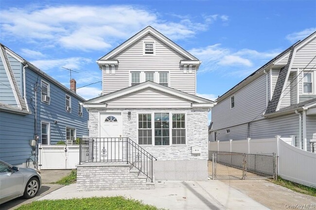 Building Photo - 91-15 218th Pl Rental