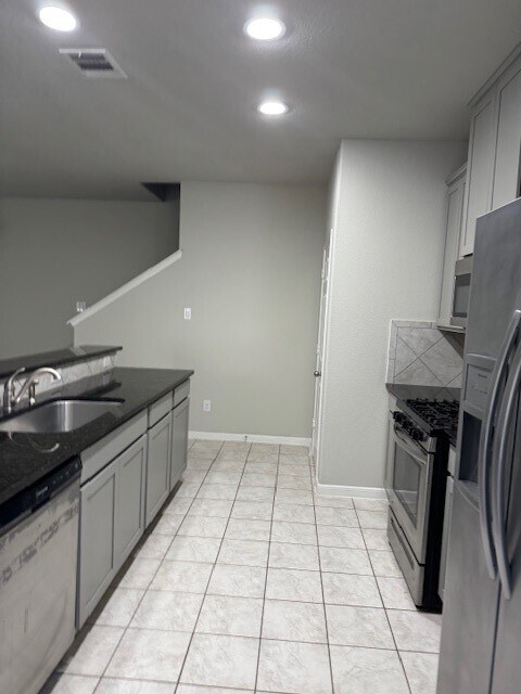169 Camelot Pl Ct