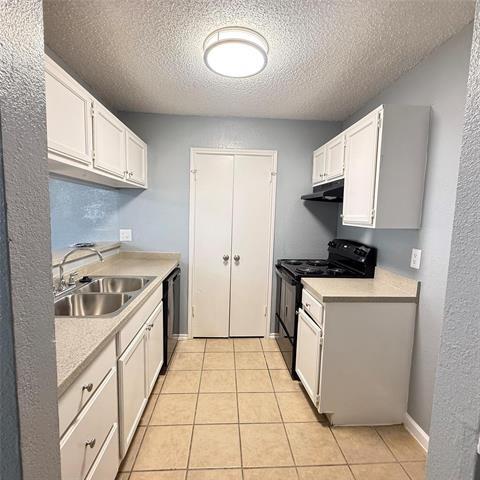 902 Binbrook Dr