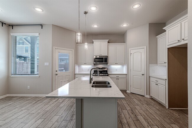 Photo - 5543 Purple Meadow Ln