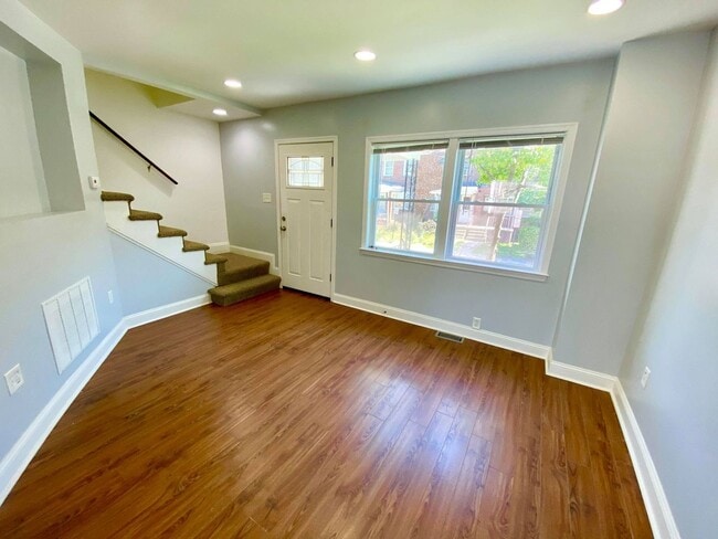 Photo - Charming 2bed/2ba Dundalk Townhome!