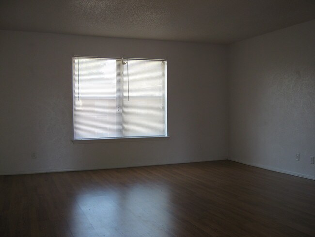 Photo - Casa Linda Apartments