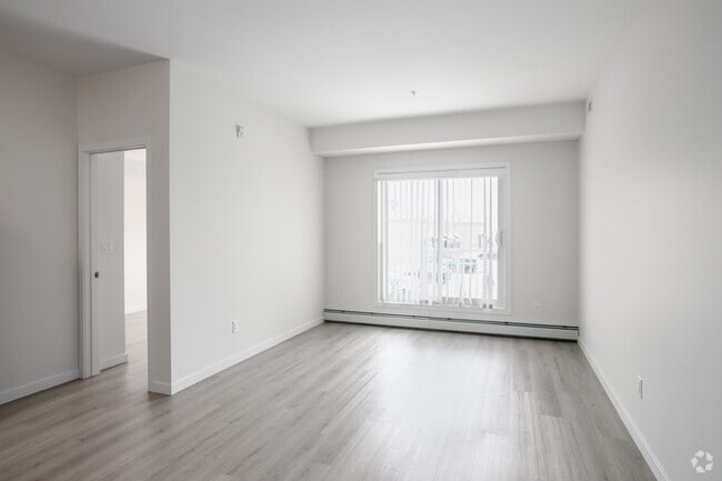 2 chambres, 2 salles de bain - 878 pi² - Salon - BlueWater Apartments South