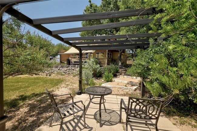 Photo - 2437 Crosswind Dr