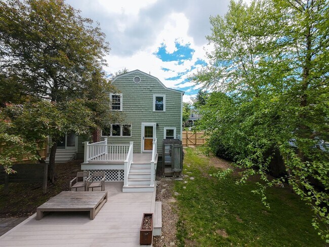 17 S Pond St