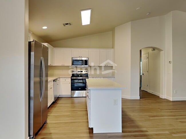 Photo - 12821 W Myer Ln
