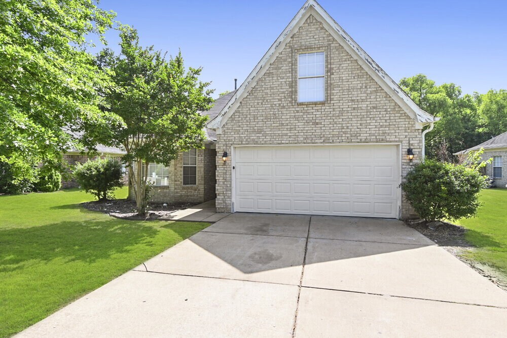 Photo - 5604 Corvin Ln