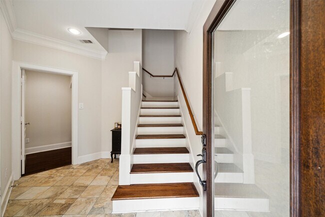 Photo - 1604 Driscoll St