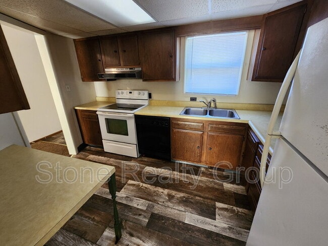 Photo - 2333 Wallace Ave