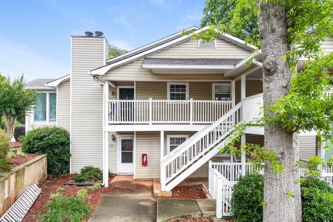 Building Photo - 108 Augusta Dr