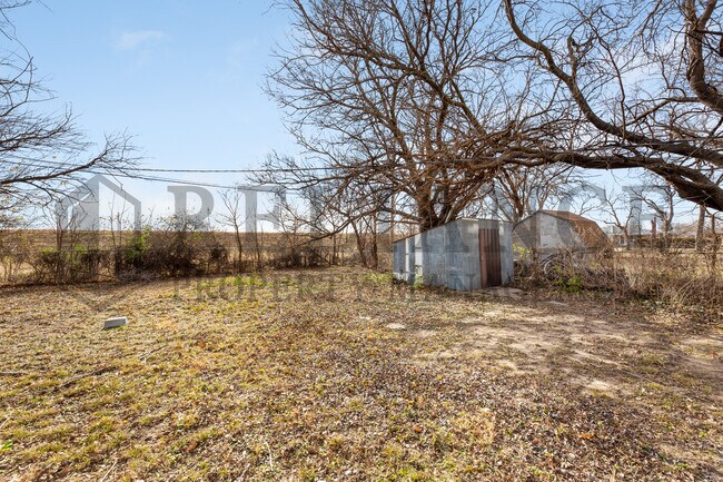 Photo - 421 Grover Ave