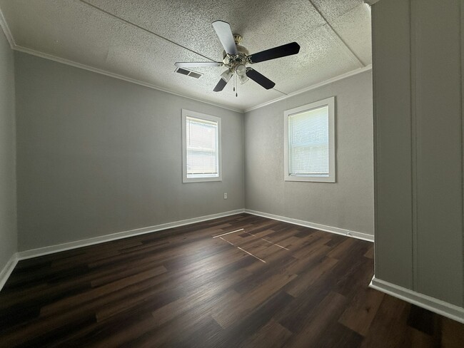 Photo - 3637 Winston Dr