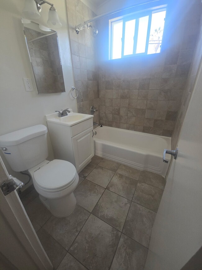 Photo - 601 Meridian Ave