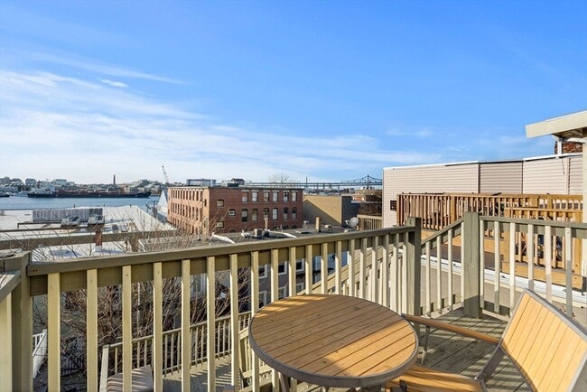 Photo - 294 Meridian St Unit 401