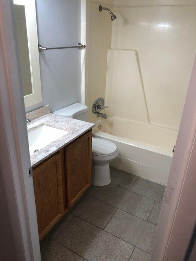 Photo - 6519 W Newberry Rd