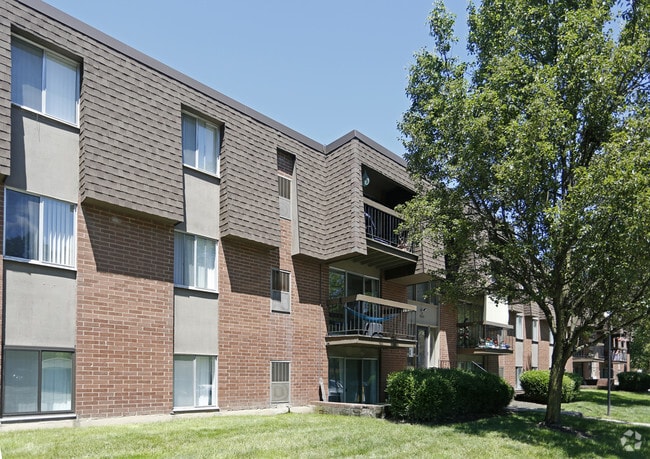 Fawn Lake Apartments