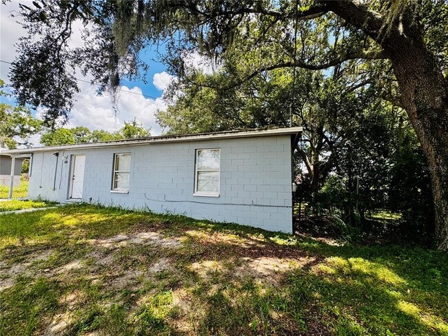 Photo - 2927 Dudley Dr