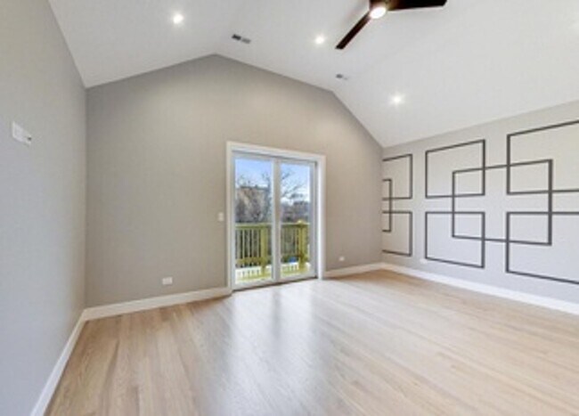 Photo - 4745 S Indiana Ave Unit 4745 S Indiana Ave #3