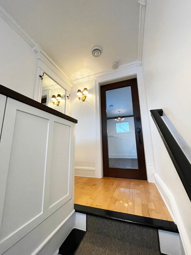 Photo - 2408 4th St NE Unit #2