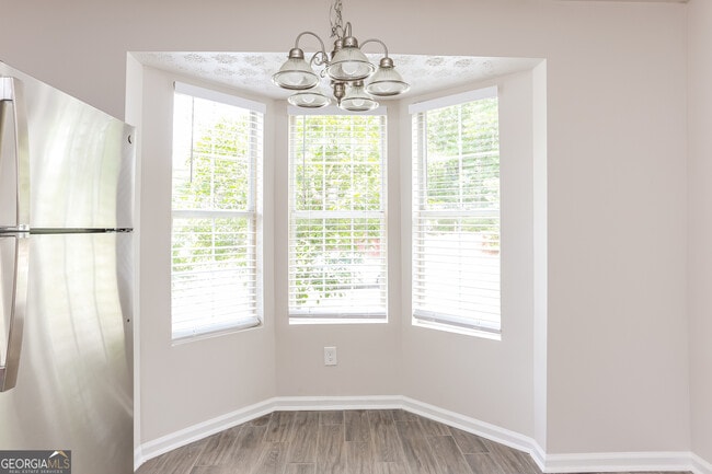 Photo - 6621 Ivy Log Dr SW