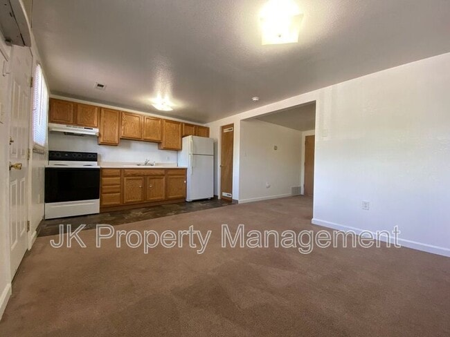 Photo - 4000 Ella Ave