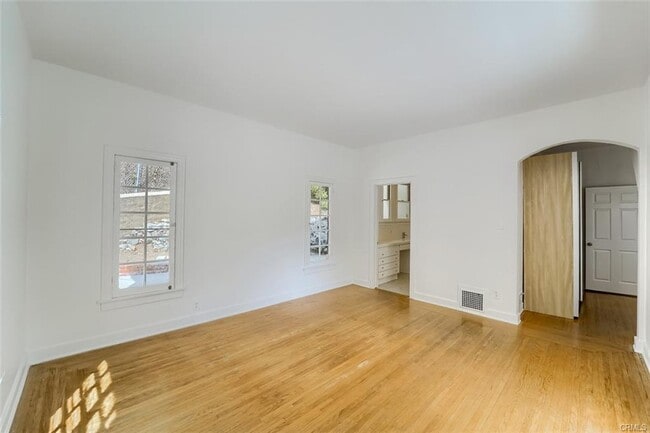 Building Photo - 5924 Graciosa Dr