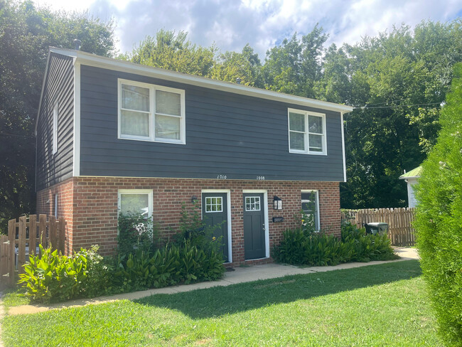 Outside of building - 1010 Mark St Townhome