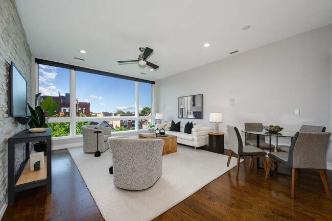 Photo - 1446 W Cortez St