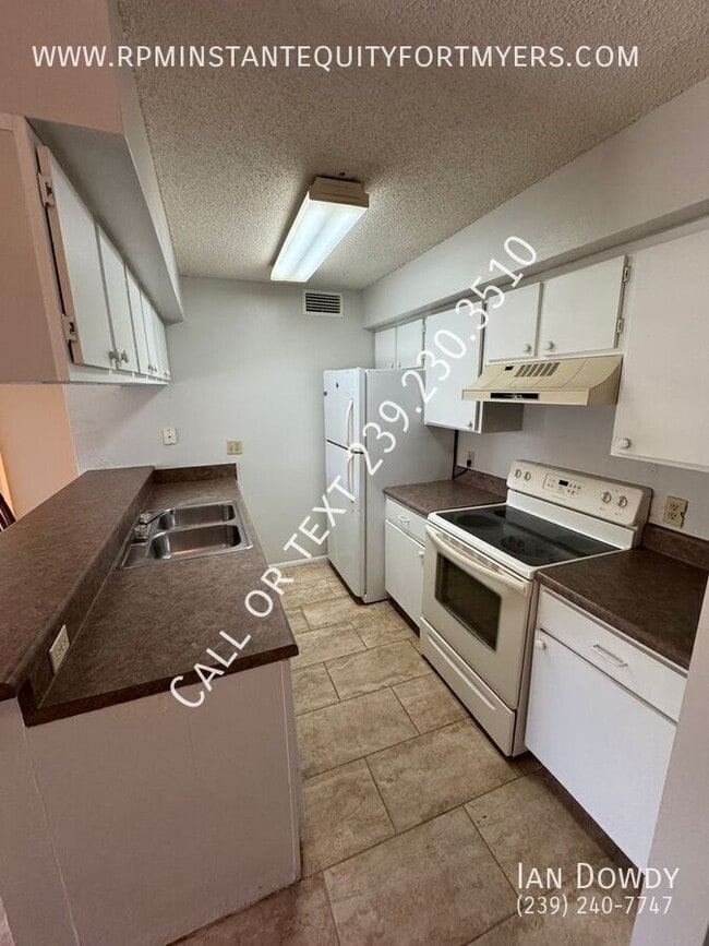 Photo - 5323 Summerlin Rd