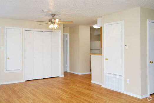 Melrose Place Apartments For Rent in Austin, TX