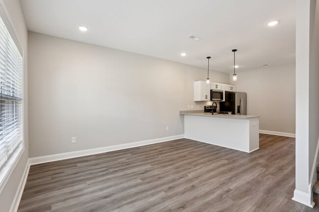 Photo - 2815 Trenton Rd