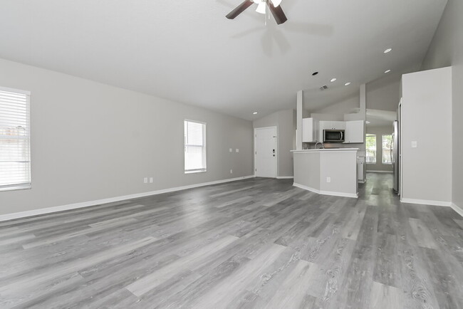 Photo - 3208 Summer Cruise Dr