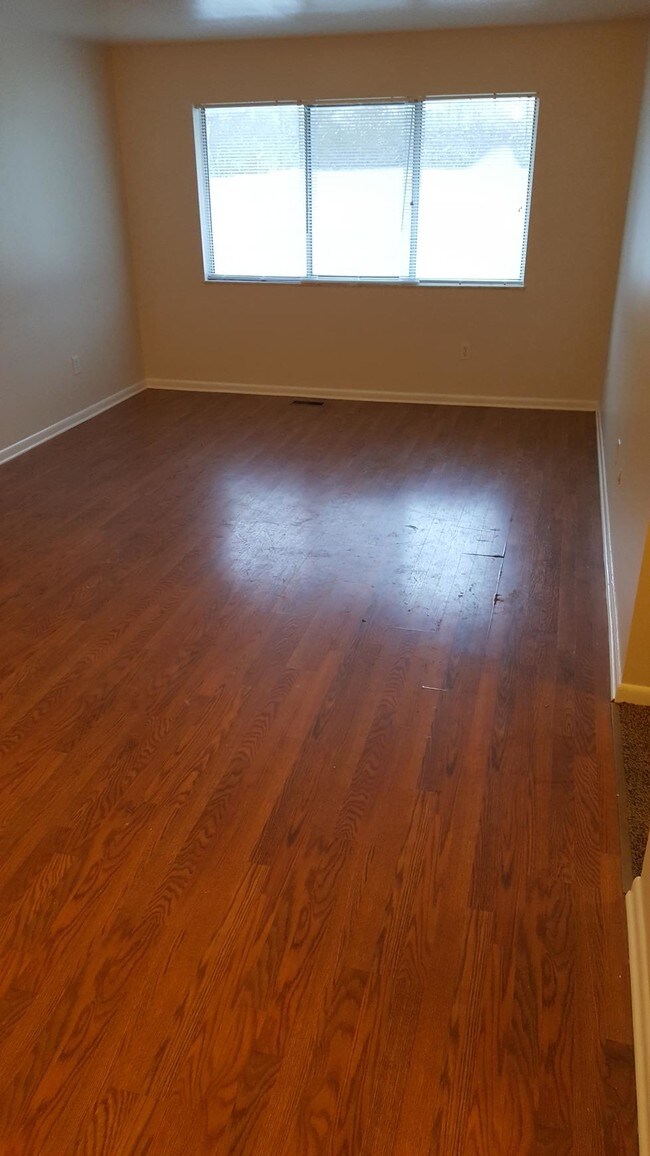 Churchill Manor Apartments New Carlisle, OH