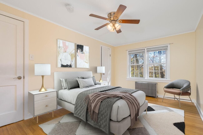 Bedroom with hardwood floors, ceiling fan/light and closet - 317 Washburn Ave Unit 2nd Floor