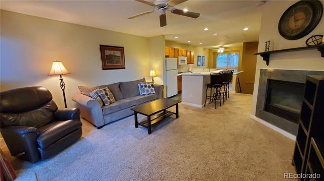 30 Spyglass Ln