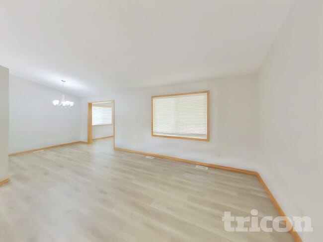 Photo - 23198 Jivaro St NW