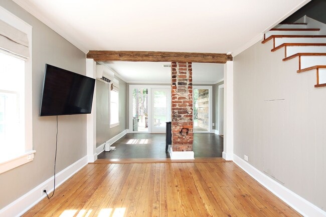 Photo - Charming Dog-Friendly Belmont Home