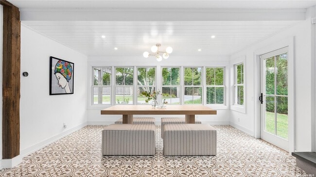 Photo - 81 Skimhampton Rd