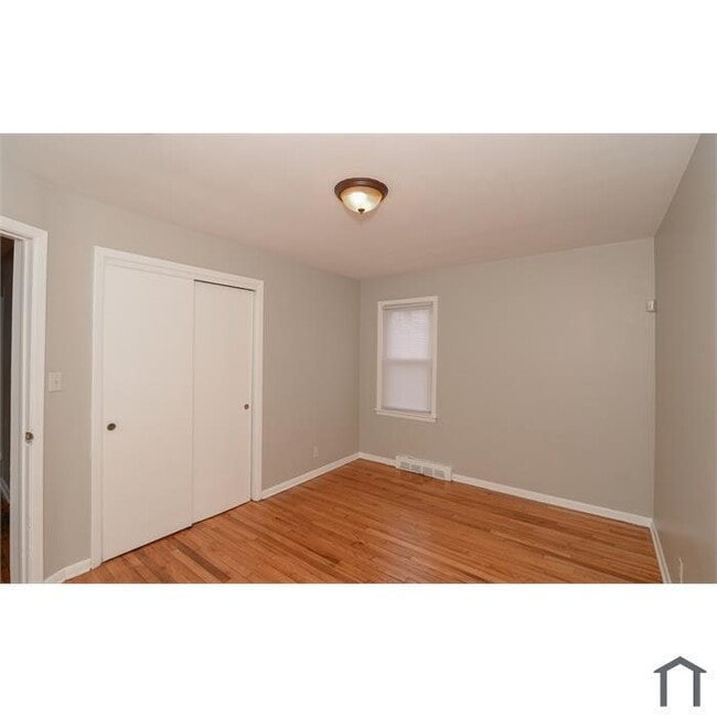 Photo - 12328 Grannis Rd