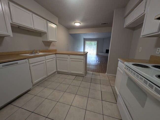 Photo - 5312 Hastings Dr