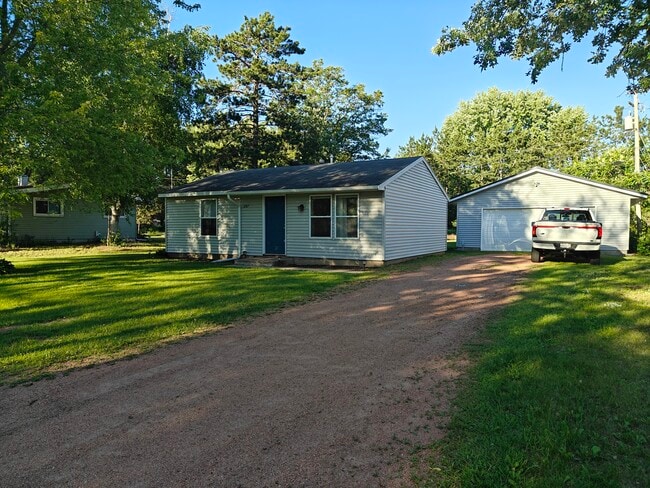 Building Photo - 3287 Marthas Ln