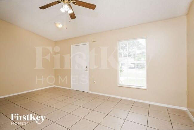 Photo - 356 Lake Daisy Cir